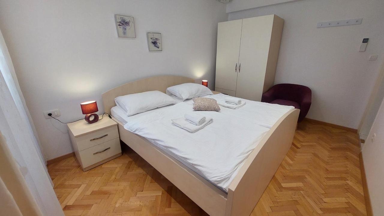 Apartamento 3M Peristil Split Exterior foto